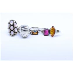 Selection of sterling silver rings including vintage amber rings, gemstone set rings plus an unmarke