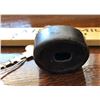 Image 2 : ANTIQUE HEAVY CAST IRON JAIL CELL PADLOCK WITH REMOVABLE SHACKLE & KEY