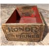 Image 1 : HONOR BRAND PURNES CRATE