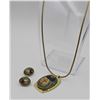 Image 2 : VINTAGE ESTATE LOT OF COSTUME JEWELRY