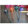 Image 3 : 4 Water Globes, 2 Hummingbird Feeders, Christmas Lights, etc