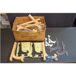 Lot of Picture/Plate/ Decor Stands