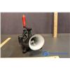 Image 2 : Cast Iron Grinder