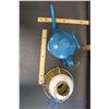 Image 3 : Metal Lantern & Watering Can