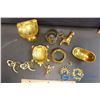 Image 2 : Lot of Brass Bathroom Items and Window Decor
