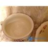 Image 2 : Pitcher, Bowl and Chamber Pot Set