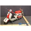 Image 1 : Vespa Tin Toy Scooter