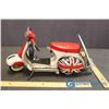 Image 2 : Vespa Tin Toy Scooter