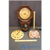 Image 1 : (3) Wall Clocks