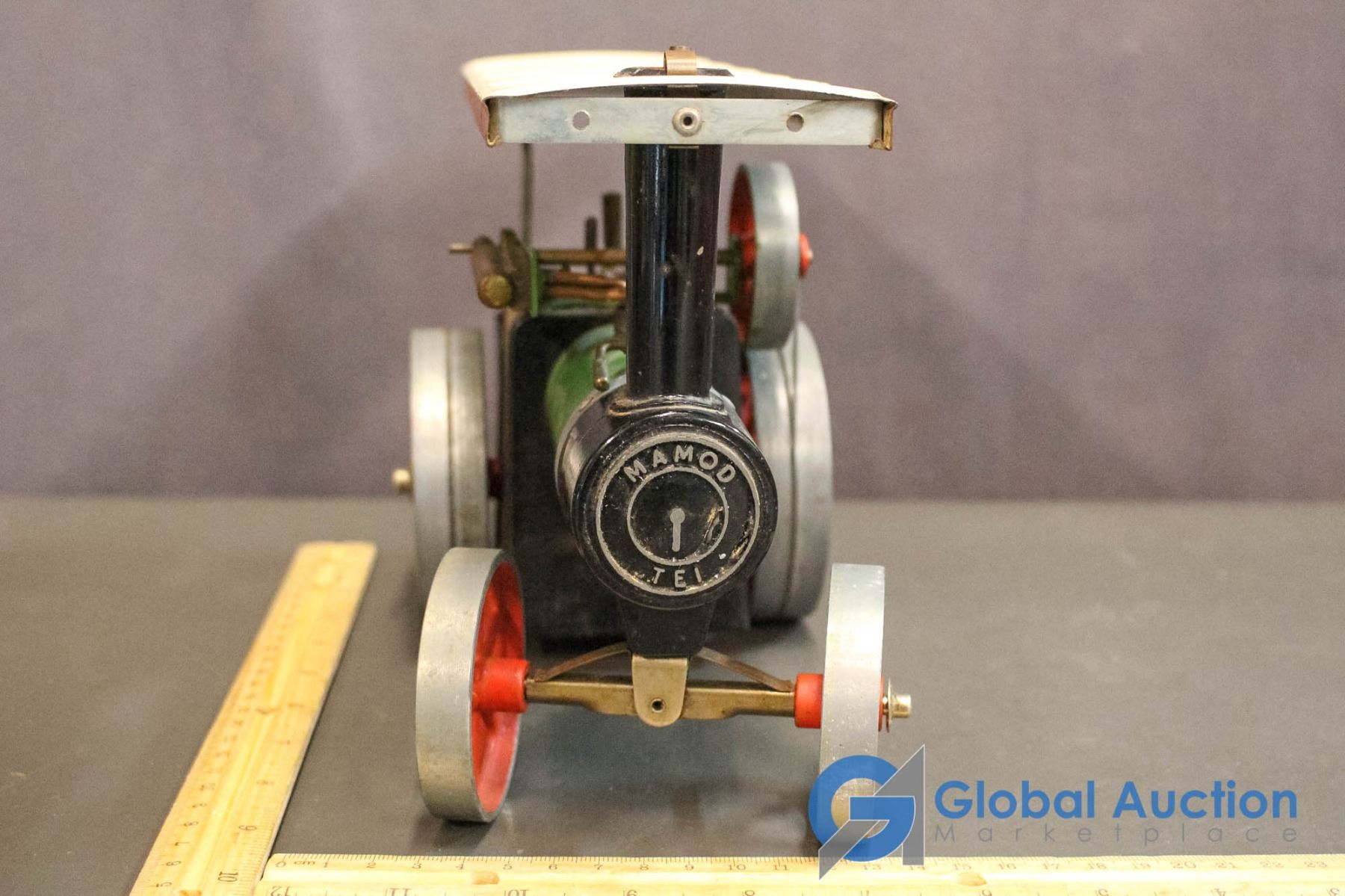 Vintage Steam Engine Tractor Toy Model