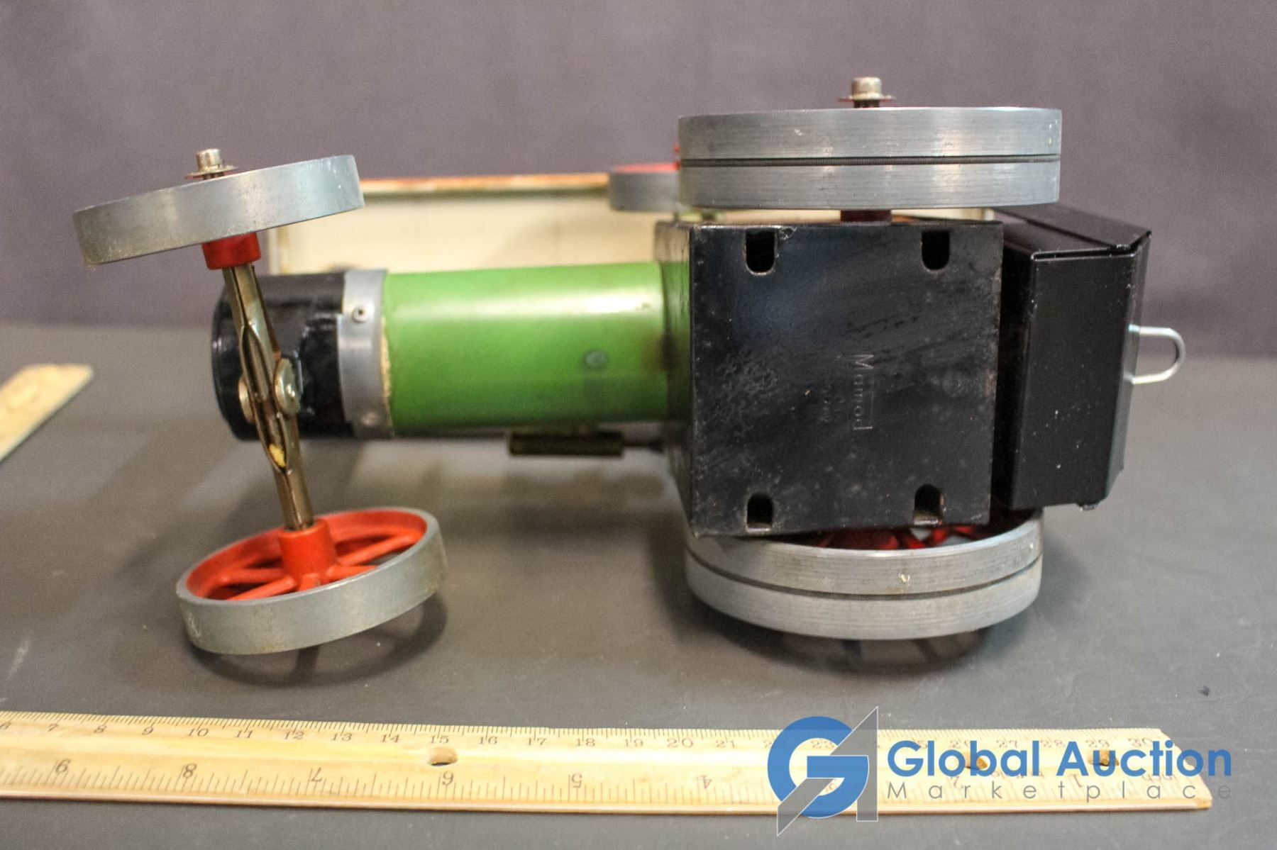 Vintage Steam Engine Tractor Toy Model