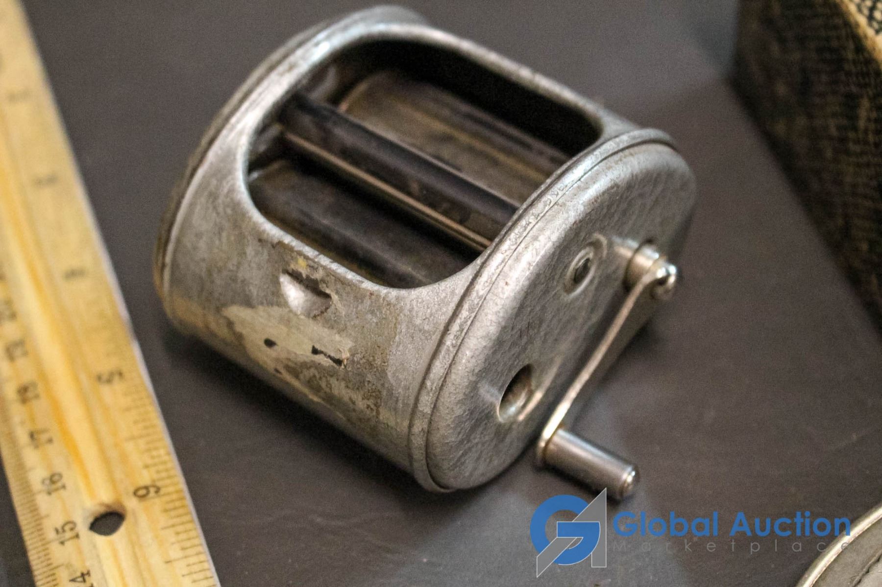 Belt Buckle (Nickel Silver) & Twinplex Stropper Double Edge Razor Blade