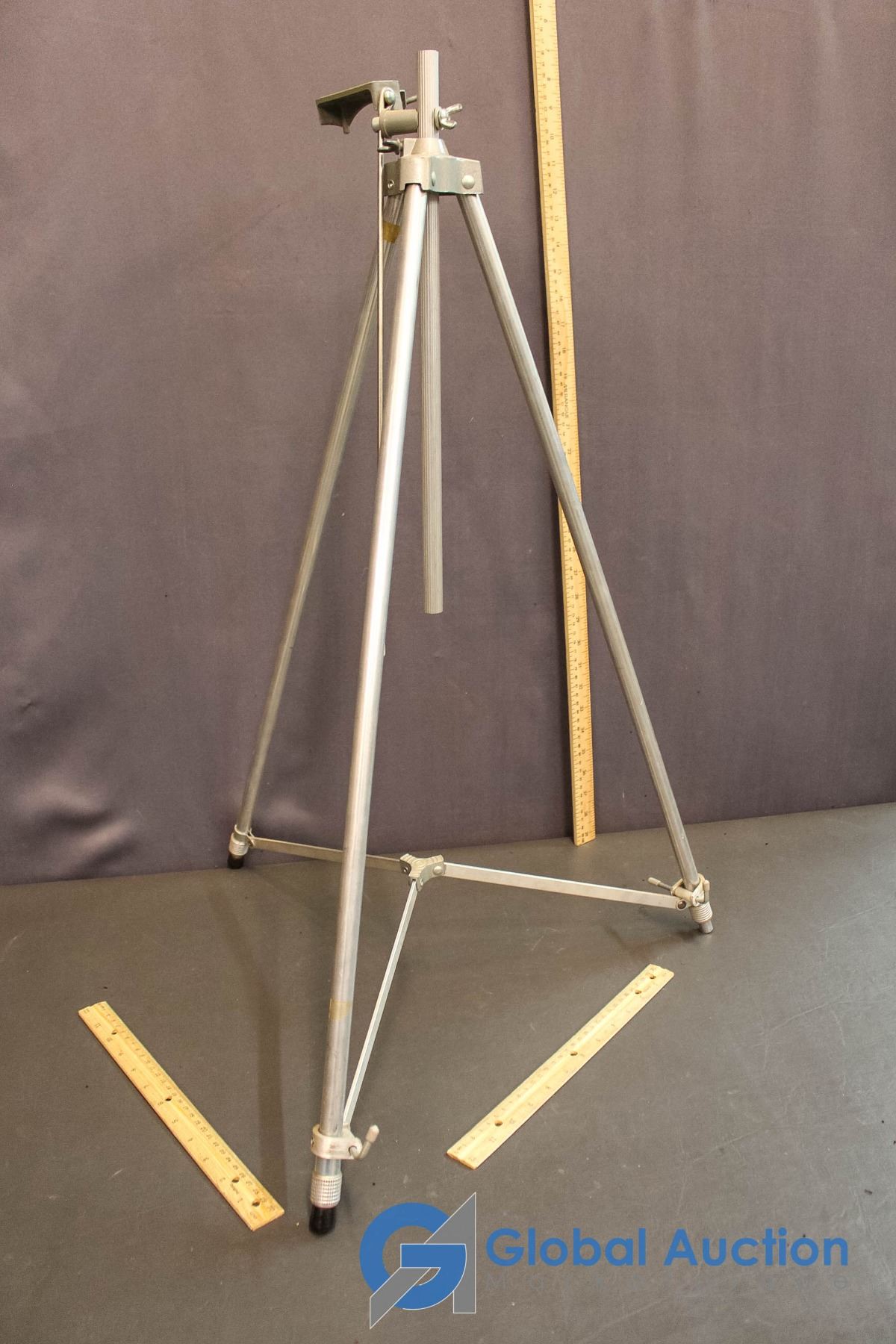 Tripod Easel