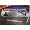 Image 2 : Triangle Flare Kit & Universal Tire Carrier