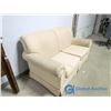 Image 3 : Ivory Love Seat