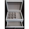 Image 1 : WHITE JEWELRY BOX