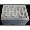 Image 2 : WHITE JEWELRY BOX