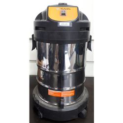 KUBATA 8 GALLON WET/DRY STAINLESS STEEL VACUUM