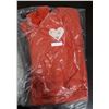 Image 1 : LOT OF RED T-SHIRTS