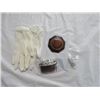 Image 1 : LADIES' DRESS GLOVES, COMPACT, EARRINGS, 2 HAIR COMBS
