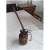 Image 1 : VINTAGE OIL CAN
