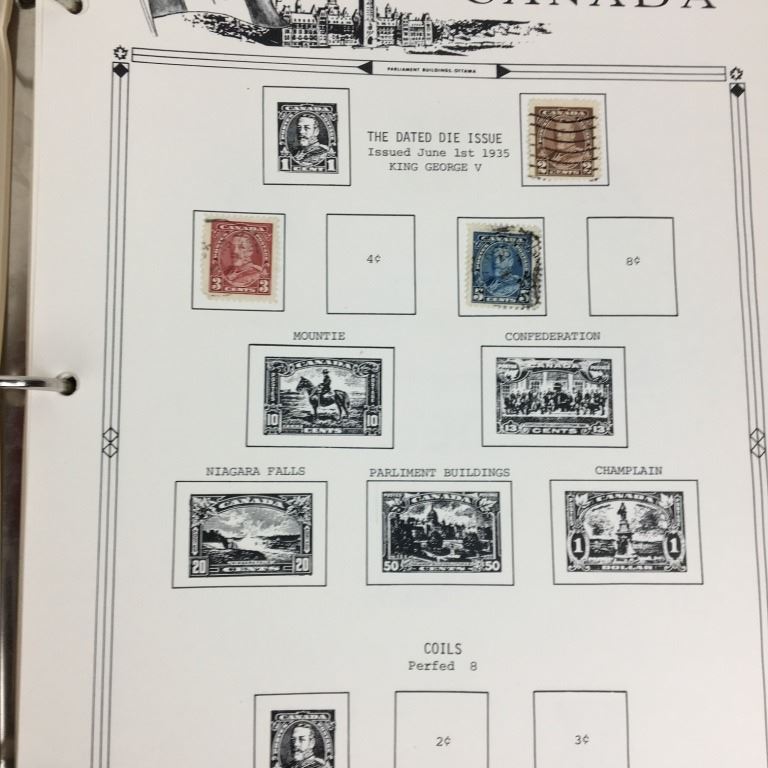 VINTAGE (CANADA) STAMP ALBUM W/MANY STAMPS