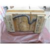 Image 6 : AMMUNITION CRATE (WOODEN, MILITARY) "FOR M68 -  2 CARTRIDGE 105 MM" *47" X 14½" X 8½"*
