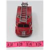 Image 4 : VINTAGE DINKY FIRE ENGINE TRUCK (MADE IN ENGLAND) *VERY RARE*