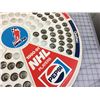 Image 5 : 1980-81 PEPSI (NHL PLAYERS) BOTTLE CAP COLLECTION & DISPLAY