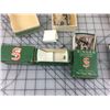 Image 5 : LOT OF SEWING MACHINE ATTACHMENTS (SINGER) & OIL CAN
