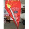 Image 5 : COCA COLA (OLYMPIC) FLAG & STAND *VANCOUVER 2010 OPEN THE GAMES* W/CASE
