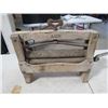 Image 5 : WOODEN CLOTHES WRINGER (ACE)