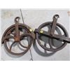 Image 1 : WELL PULLEYS (QTY 2)