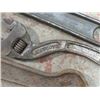Image 3 : LOT OF 3 WRENCHES, 2 CRESCENTS