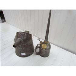 ½ GAL. OIL DISPENSER *RUSTED* & OILER