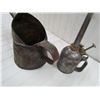 Image 4 : ½ GAL. OIL DISPENSER *RUSTED* & OILER