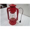 Image 1 : BARN LANTERN (DIETZ) *CONVERTED TO ELECTRIC, WORKS*