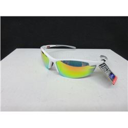 New Foster Grant Sunglasses with 100% Max Block uva-uvb protection