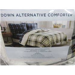 New Twin Down Alternative Comforter / Awesome for watching TV super soft