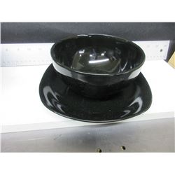 8 New Soup Bowls and plates plus 2 Dinner Plates / 18 pc total