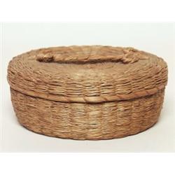 Old Great Lakes Covered Basket