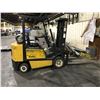Image 1 : 2001 Yale Forklift 6,000lb *VIDEO*