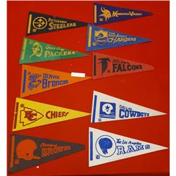 VINTAGE MINI FOOTBALL FELT FLAGS