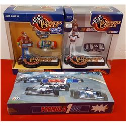 2 WINNER'S CIRCLE FIGURES IN BOX AND FORMULA 1 1995 CARDS