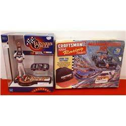 NASCAR WINNER'S CIRCLE FIGURE IN BOX & CRAFTSMAN 1994 RACING TEAM MEMBERSHIP KIT