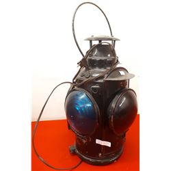 VINTAGE COLLECTORS RAILROAD LAMP