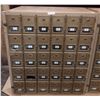 Image 1 : VINTAGE COLLECTIBLE MAILBOX