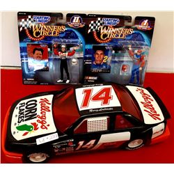 2 STARTING LINEUP WINNER'S CIRCLE FIGURES & PLASTIC #19 TERRY LABONTE CORN FLAKES TOY CAR