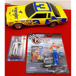 LOT OF NASCAR COLLECTIBLES