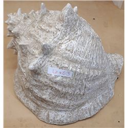 SEASHELL STATUE